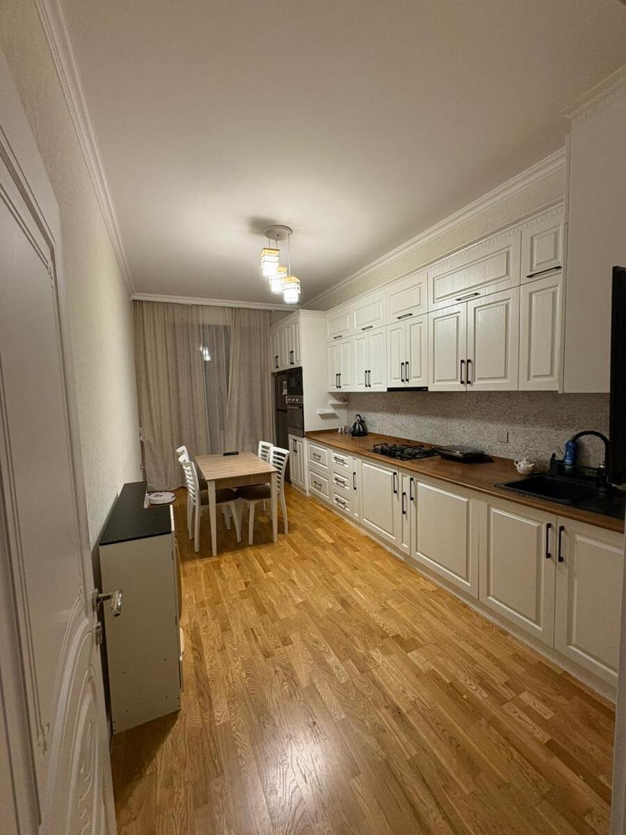 Satılır 3 otaqlı yeni tikili, 105 m², Qara Qarayev m.-7