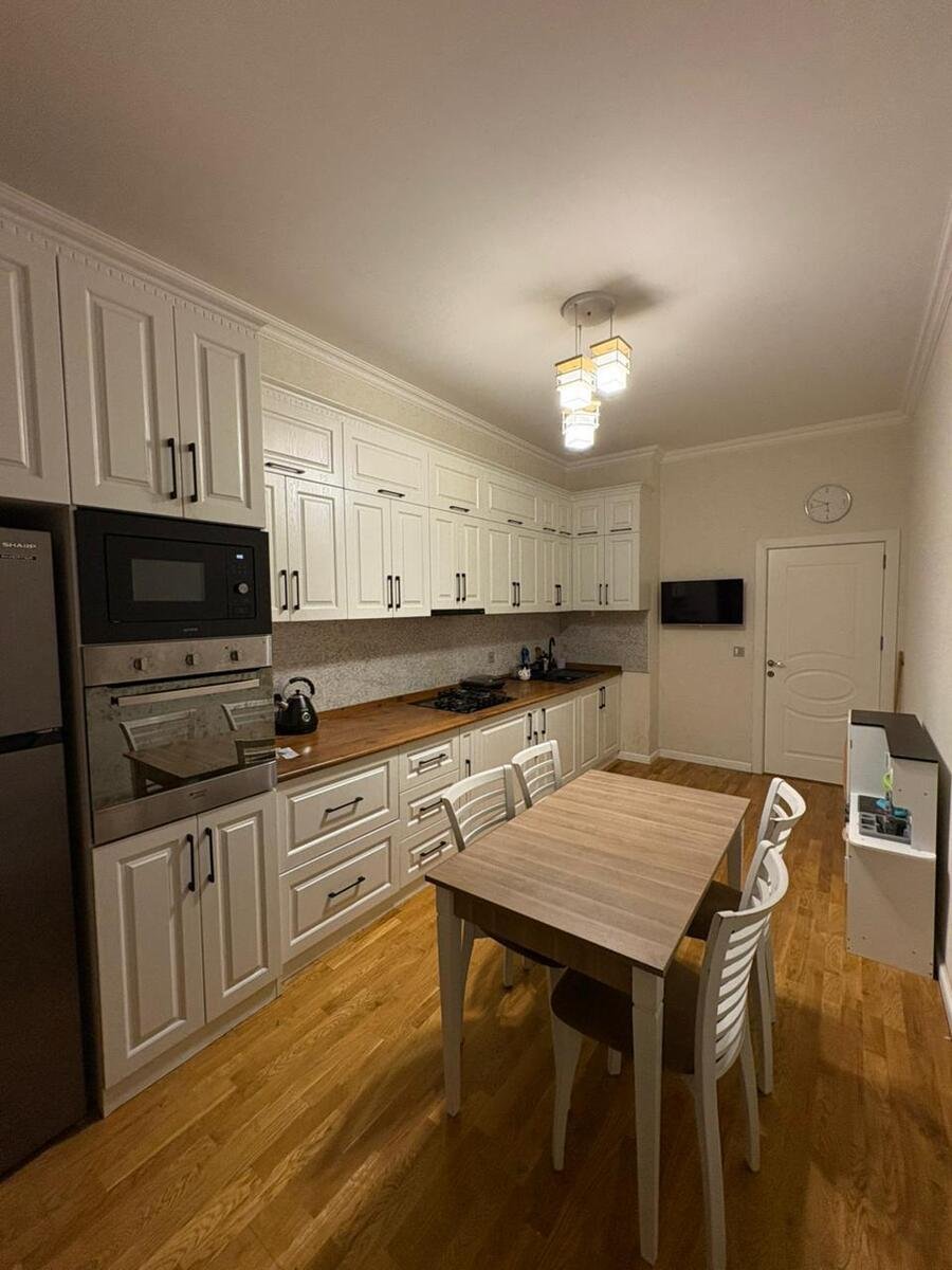 Satılır 3 otaqlı yeni tikili, 105 m², Qara Qarayev m.-8