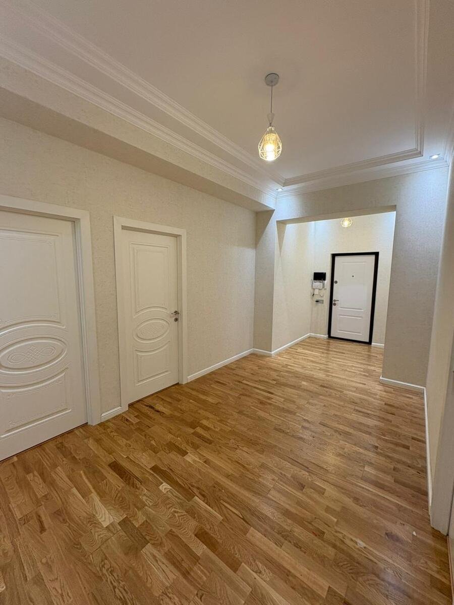 Satılır 3 otaqlı yeni tikili, 105 m², Qara Qarayev m.-9
