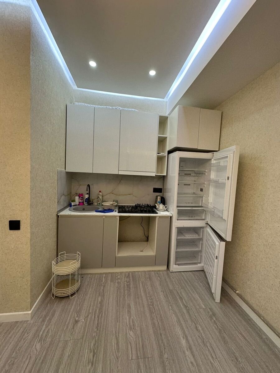 Kirayə verilir 1 otaqlı yeni tikili, 50 m², 28 May m.-9