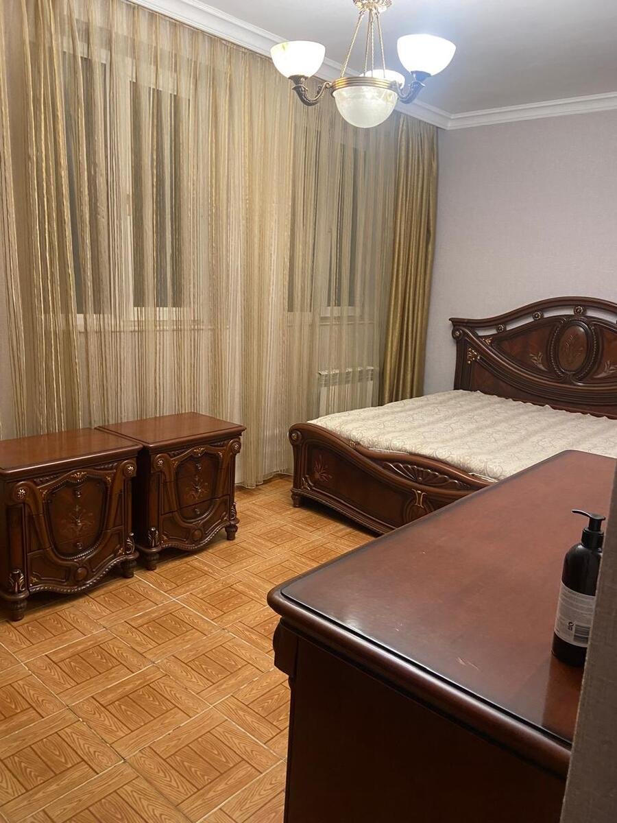 Kirayə verilir 3 otaqlı köhnə tikili, 100 m², Bayıl-11