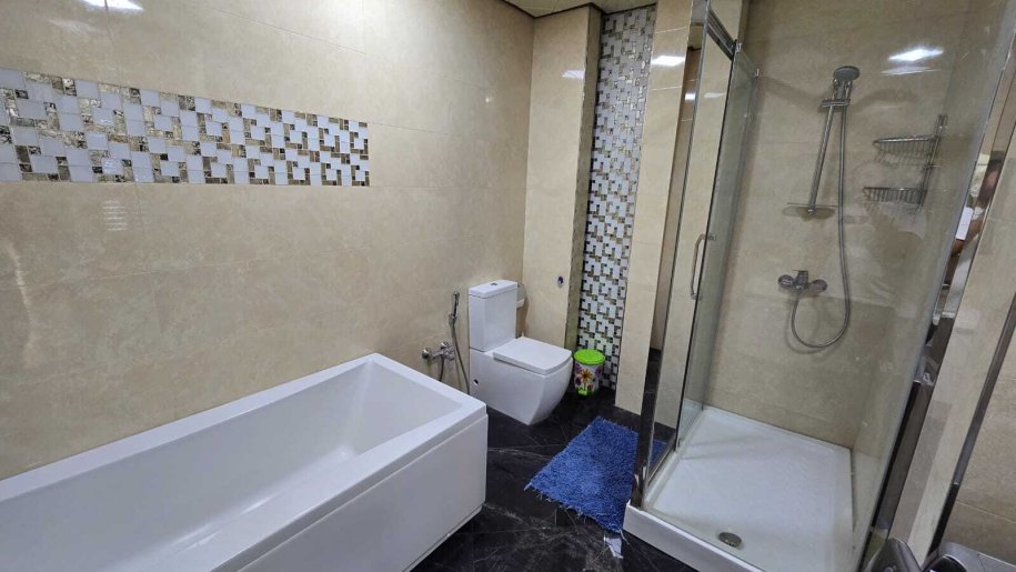 Kirayə verilir 4 otaqlı yeni tikili, 180 m², 28 May m.-13