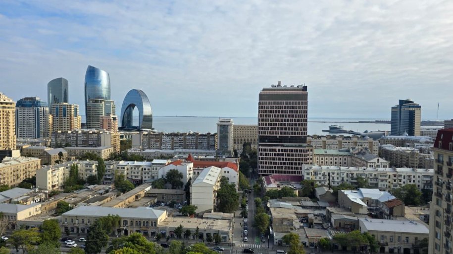 Kirayə verilir 4 otaqlı yeni tikili, 180 m², 28 May m.-18