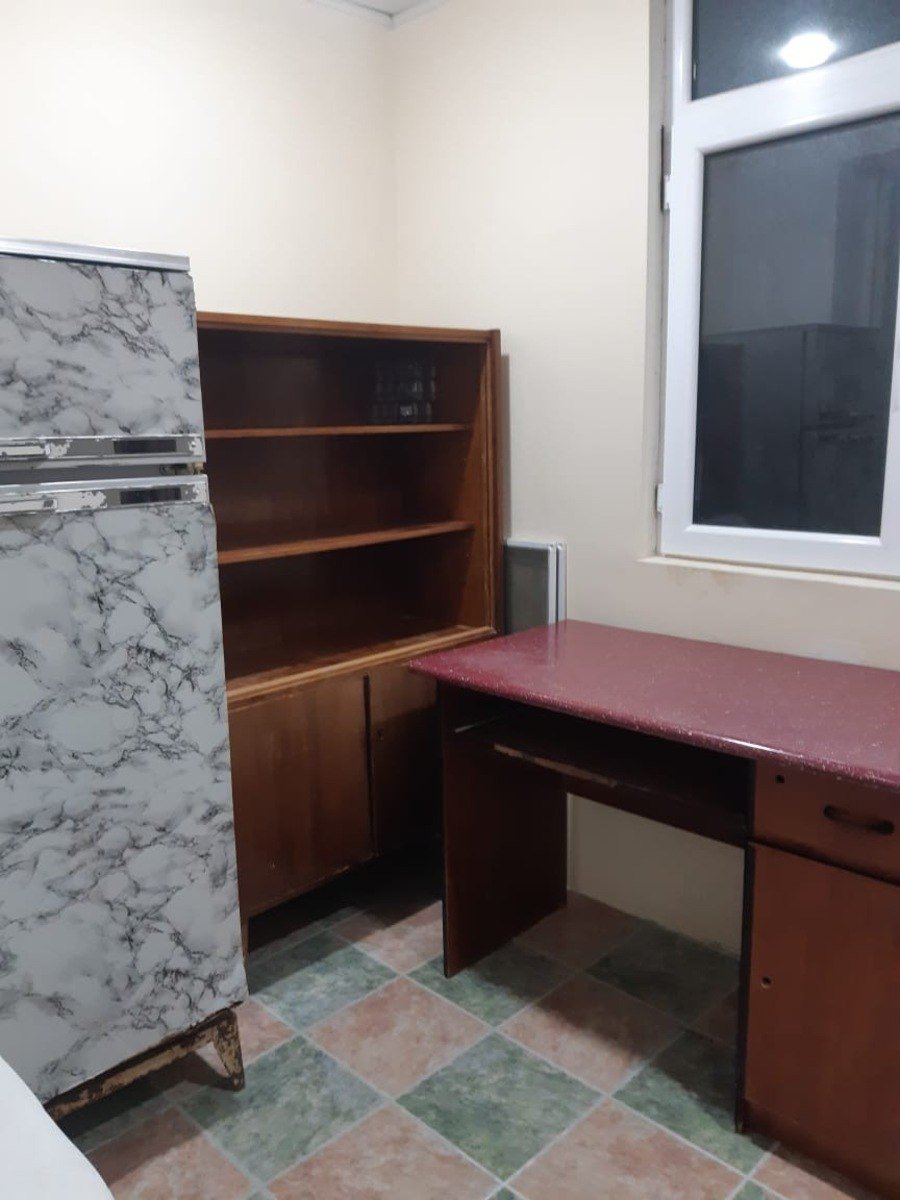 Kirayə verilir 2 otaqlı köhnə tikili, 65 m², Neftçilər m.-2