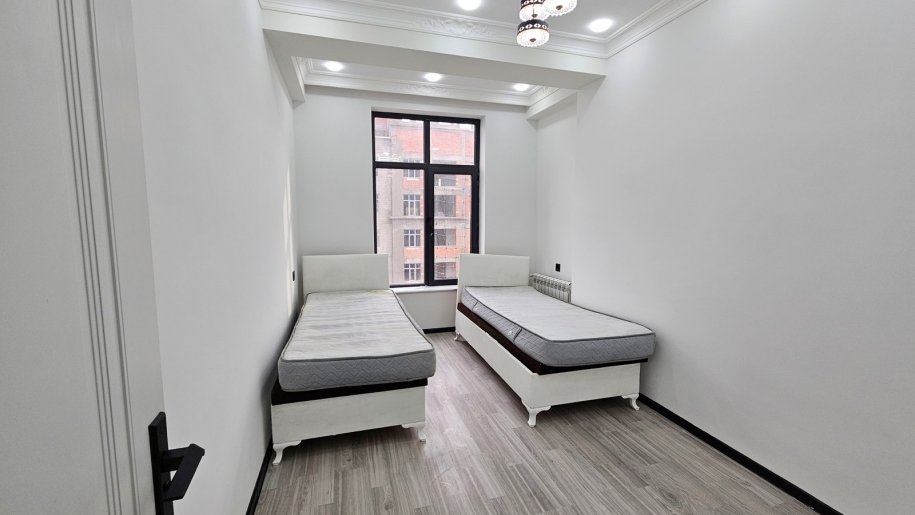 Satılır 3 otaqlı yeni tikili, 75 m², Qara Qarayev m.-7