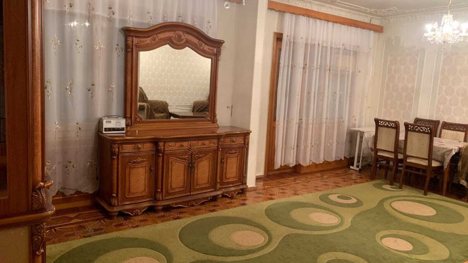 Kirayə verilir 3 otaqlı köhnə tikili, 80 m², Azadlıq Prospekti m.-1