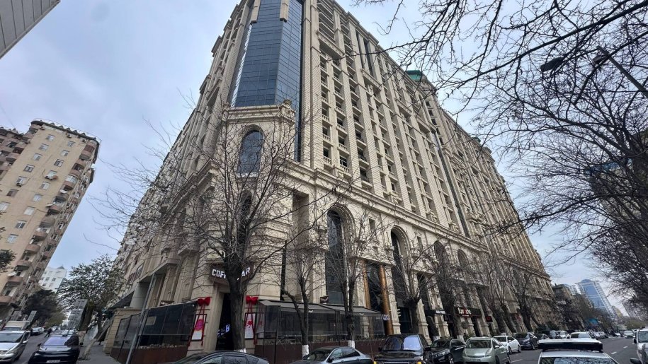 Satılır 4 otaqlı yeni tikili, 210 m², Nizami m.-1