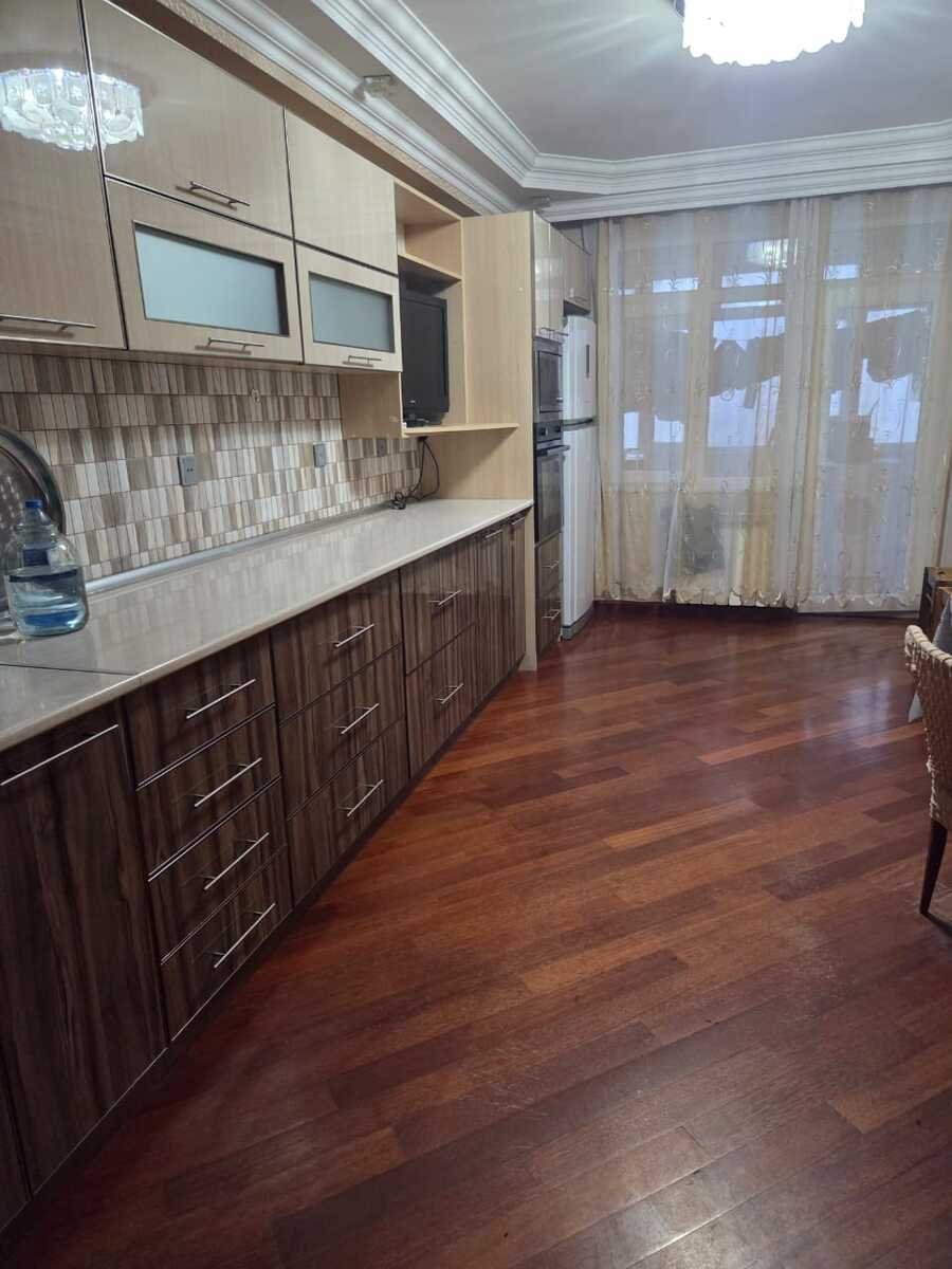 Kirayə verilir 3 otaqlı yeni tikili, 130 m², Nərimanov-4