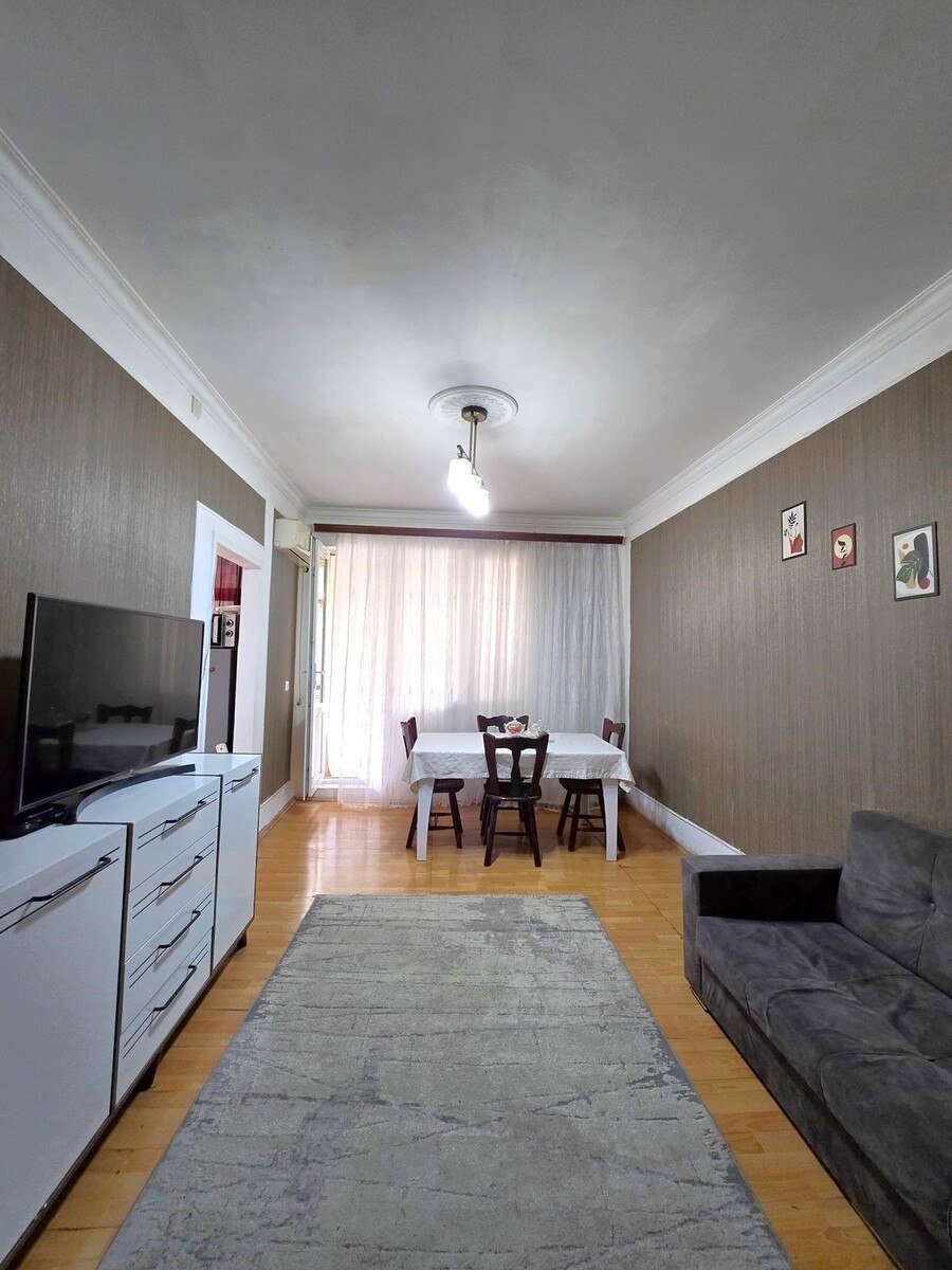 Satılır 3 otaqlı köhnə tikili, 80 m², Memar Əcəmi m.-2