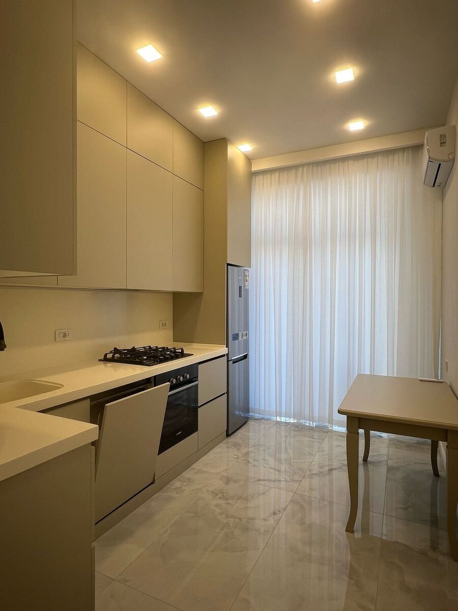 Kirayə verilir 2 otaqlı yeni tikili, 78 m², Gənclik m.-14