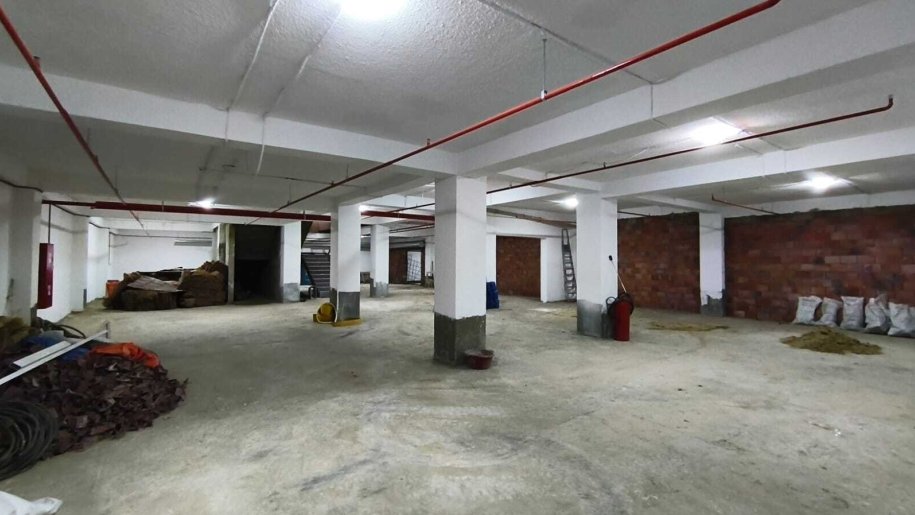 400 m<sup>2</sup> obyekt satılır, Bülbülə-3