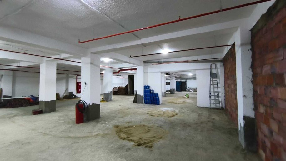 400 m<sup>2</sup> obyekt satılır, Bülbülə-4