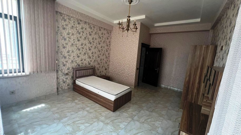 Kirayə verilir 3 otaqlı yeni tikili, 150 m², Koroğlu m.-1