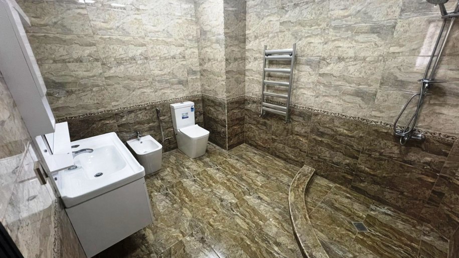 Kirayə verilir 3 otaqlı yeni tikili, 150 m², Koroğlu m.-6