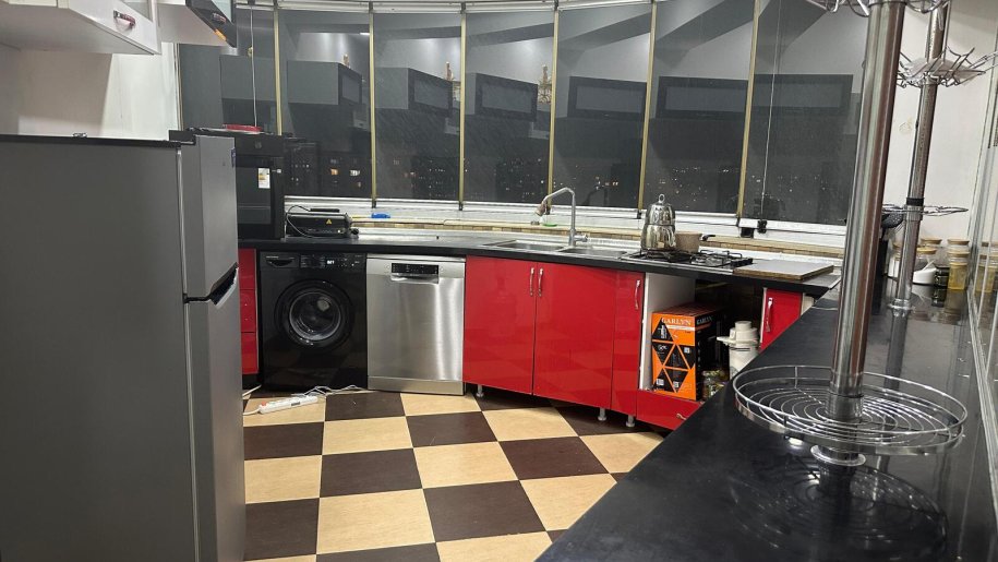 Kirayə verilir 3 otaqlı yeni tikili, 110 m², 20 Yanvar m.-4