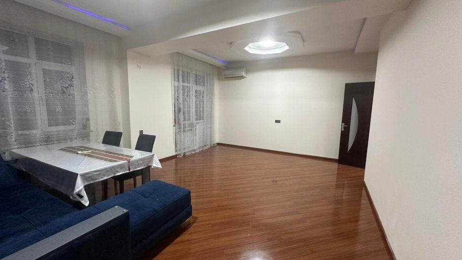 Kirayə verilir 3 otaqlı yeni tikili, 110 m², 20 Yanvar m.-7