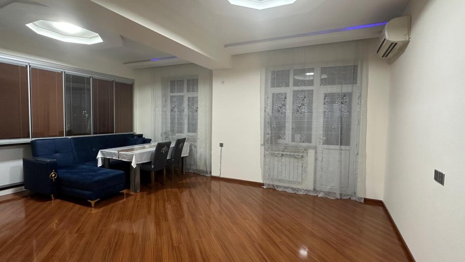 Kirayə verilir 3 otaqlı yeni tikili, 110 m², 20 Yanvar m.-8