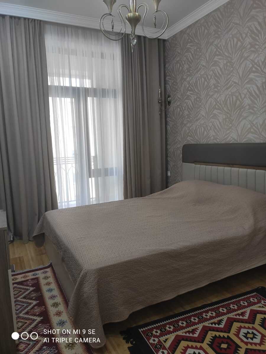 Kirayə verilir 2 otaqlı yeni tikili, 60 m², 8 noyabr-5