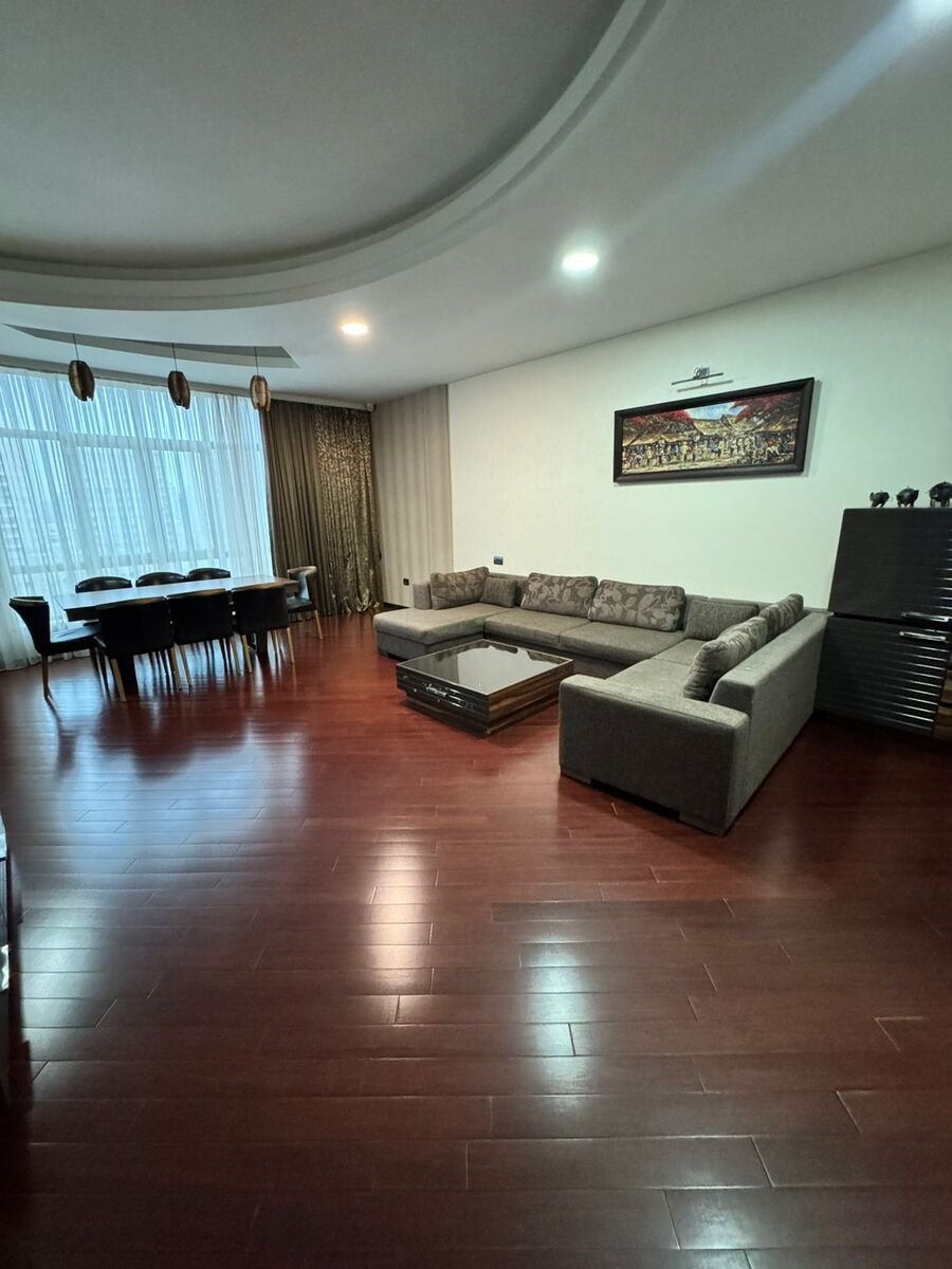 Kirayə verilir 3 otaqlı yeni tikili, 160 m², Nizami m.-1