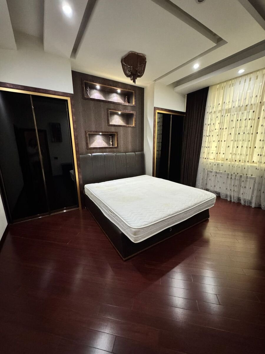 Kirayə verilir 3 otaqlı yeni tikili, 160 m², Nizami m.-24