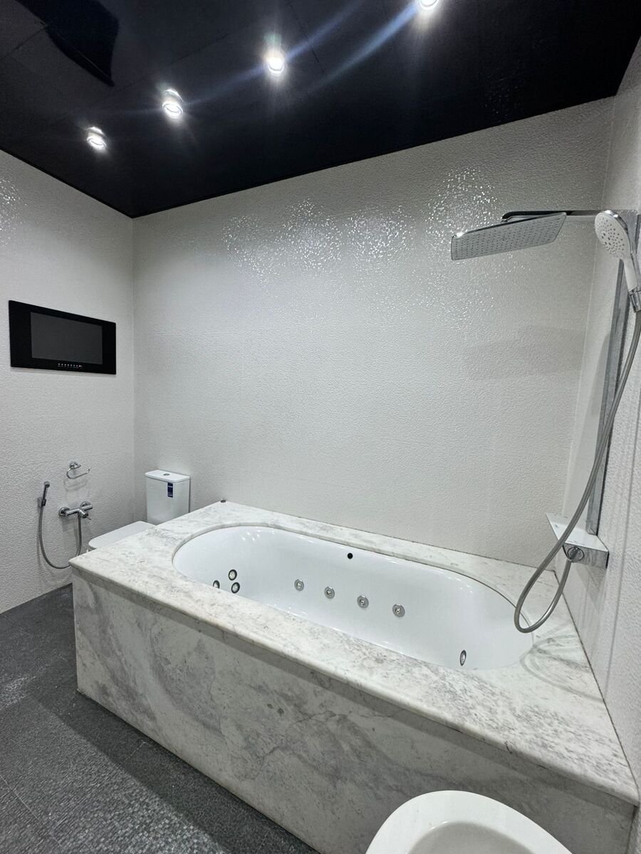 Kirayə verilir 3 otaqlı yeni tikili, 160 m², Nizami m.-28