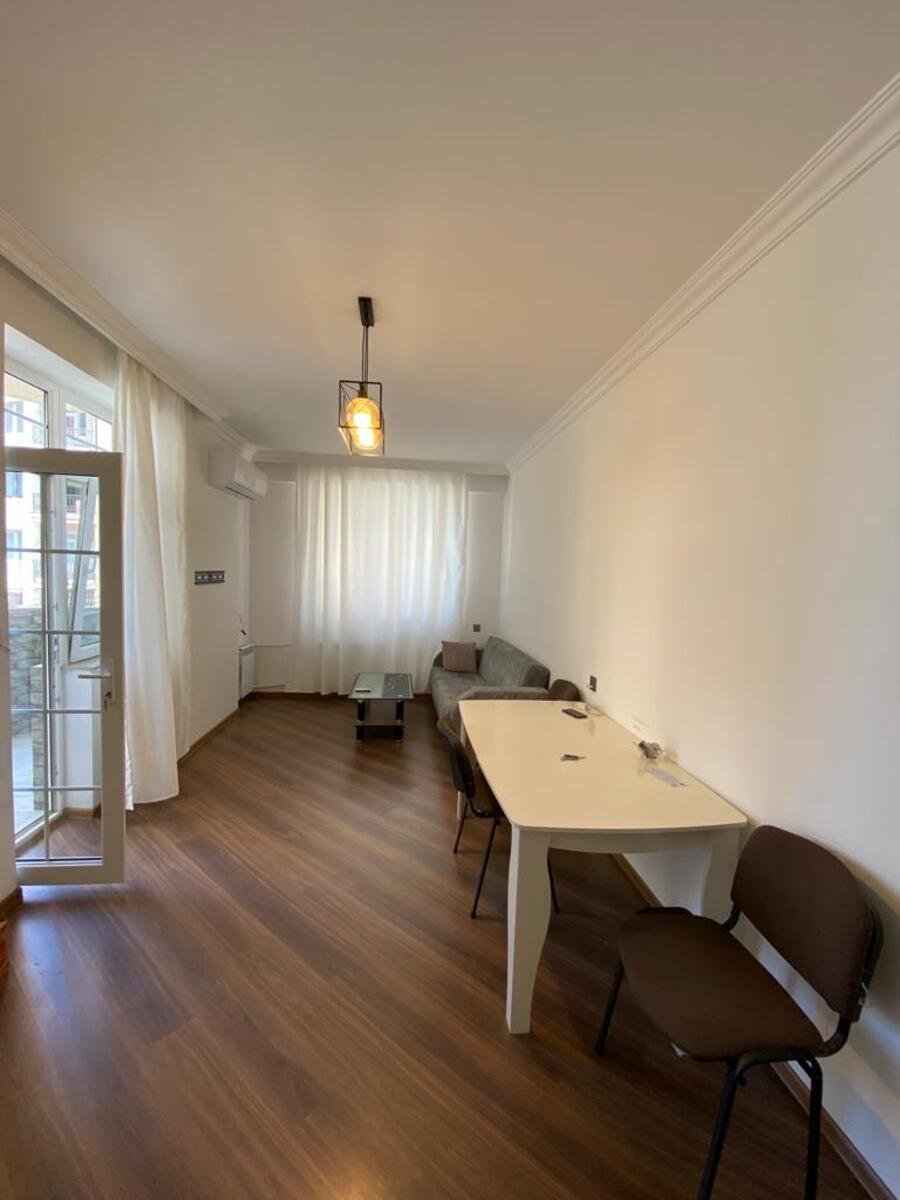 Kirayə verilir 3 otaqlı yeni tikili, 90 m², İnşaatçılar m.-2