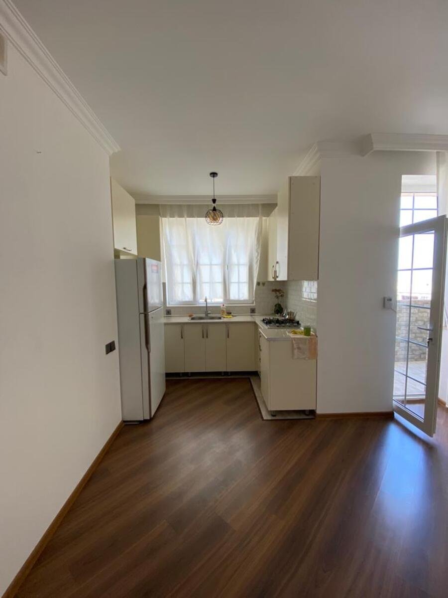 Kirayə verilir 3 otaqlı yeni tikili, 90 m², İnşaatçılar m.-4