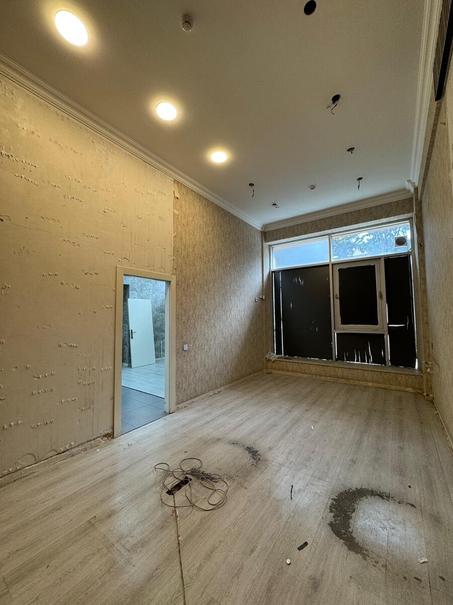 125 m<sup>2</sup> obyekt satılır, Memar Əcəmi m.-4