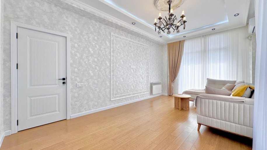 Satılır 3 otaqlı yeni tikili, 110 m², Qara Qarayev m.-7
