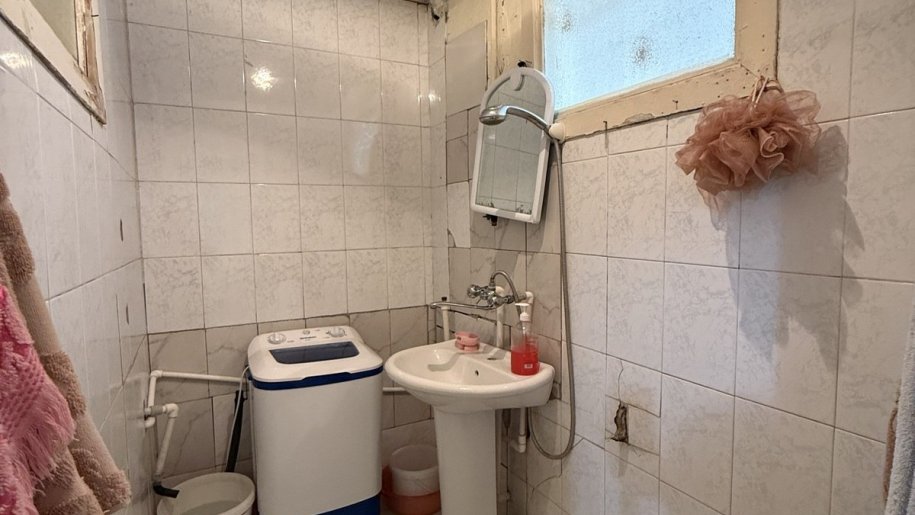 Satılır 2 otaqlı köhnə tikili, 60 m², Əhmədli m.-14