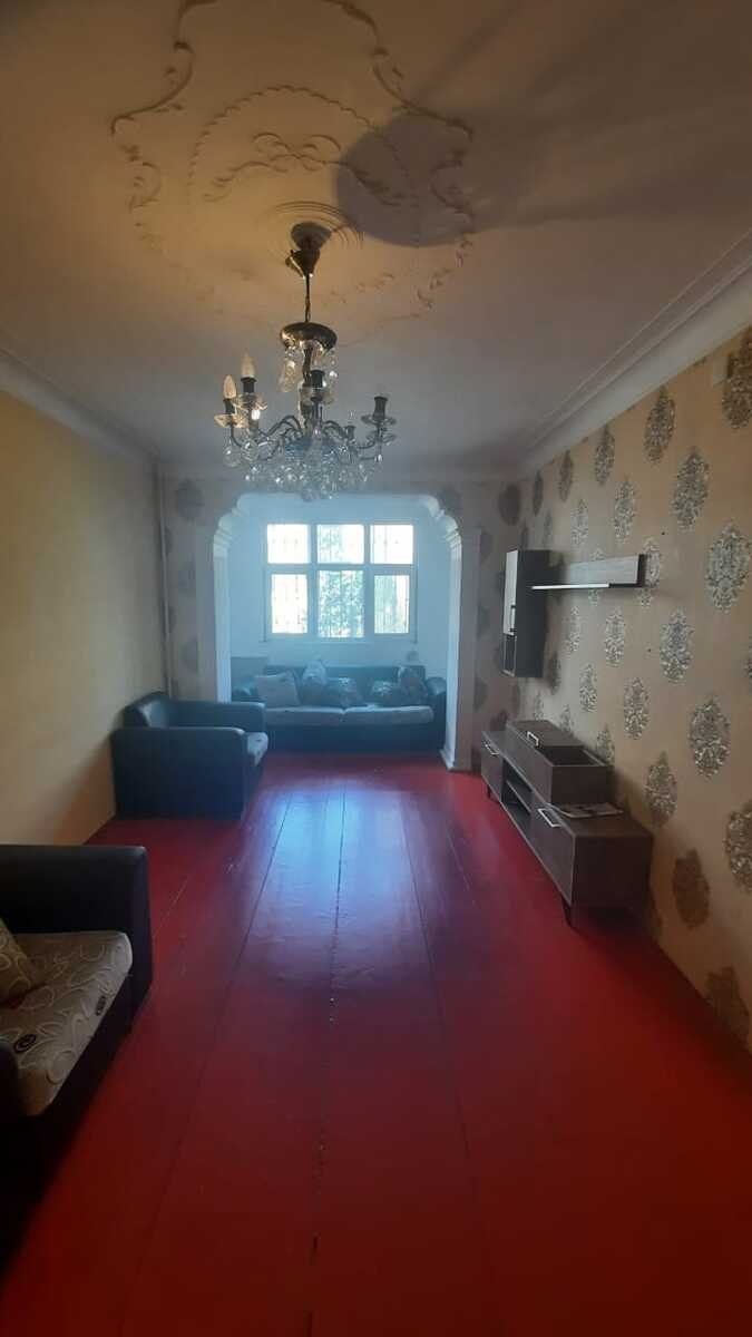 Kirayə verilir 3 otaqlı köhnə tikili, 85 m², Azadlıq Prospekti m.-1