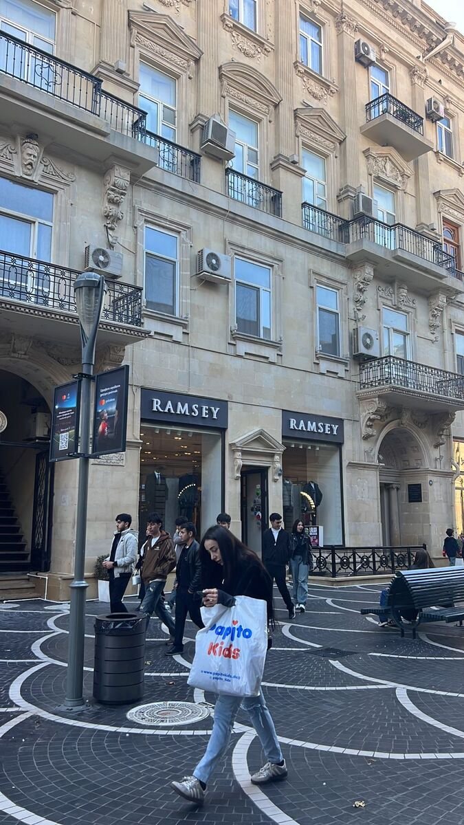 Kirayə verilir 4 otaqlı köhnə tikili, 125 m², Sahil m.-12