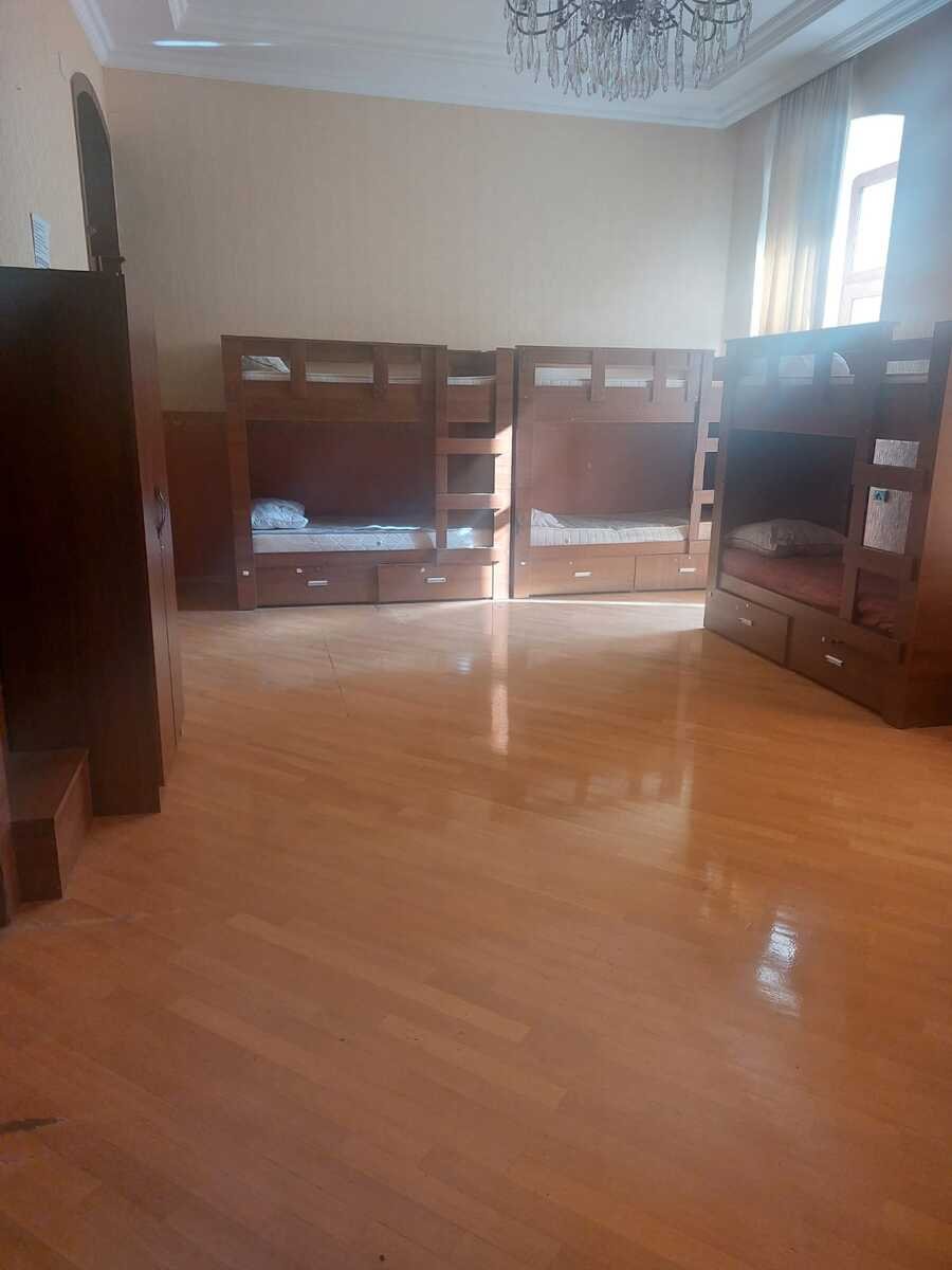 Kirayə verilir 4 otaqlı köhnə tikili, 125 m², Sahil m.-13