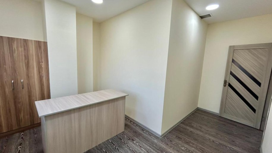 160 m<sup>2</sup> ofis icarəyə verilir, Xətai m.-14