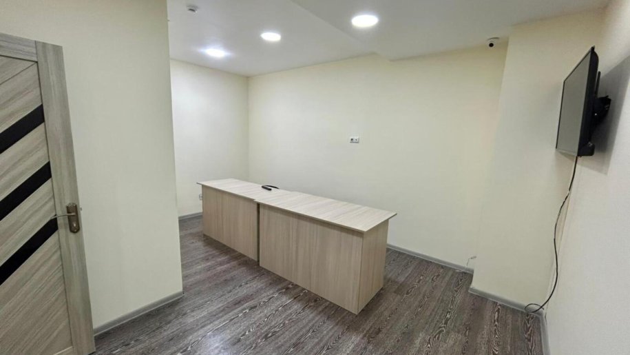 160 m<sup>2</sup> ofis icarəyə verilir, Xətai m.-17