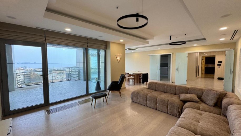 Kirayə verilir 4 otaqlı yeni tikili, 325 m², İçərişəhər m.-5