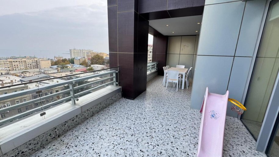Kirayə verilir 4 otaqlı yeni tikili, 325 m², İçərişəhər m.-20