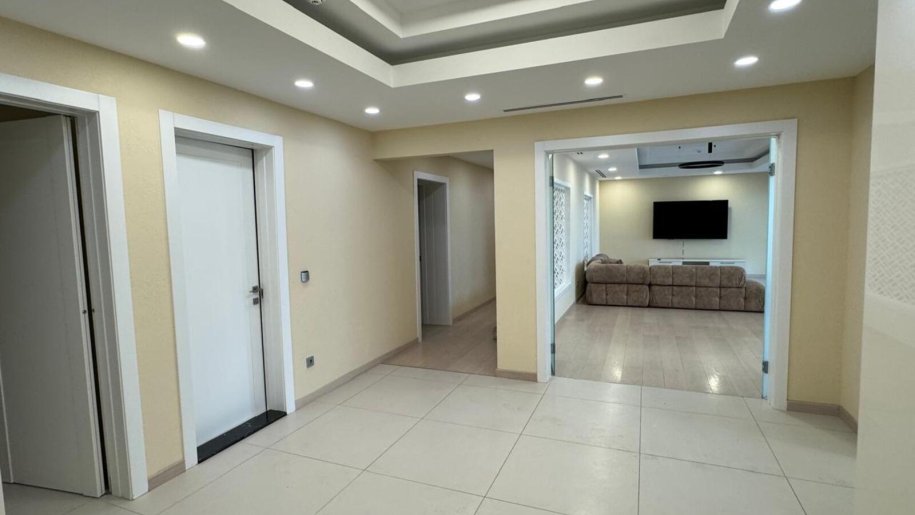 Kirayə verilir 4 otaqlı yeni tikili, 325 m², İçərişəhər m.-22
