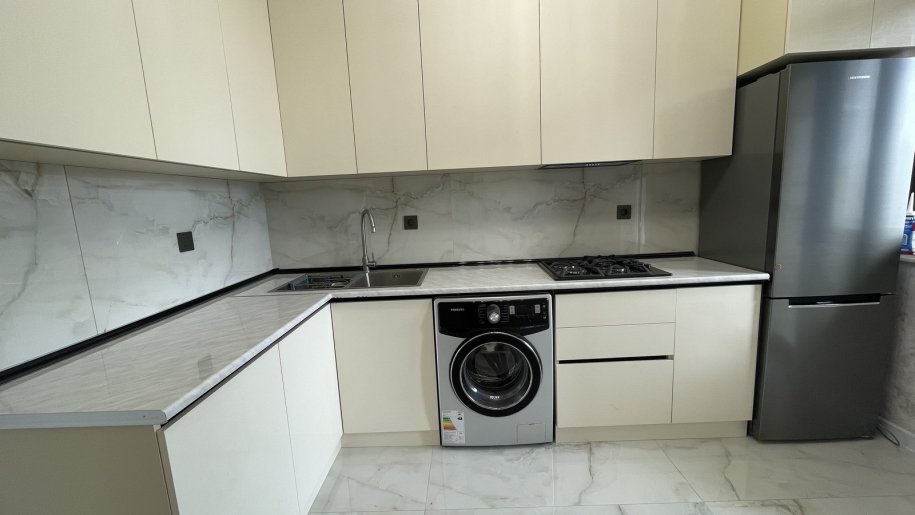 Kirayə verilir 2 otaqlı yeni tikili, 87 m², Neftçilər m.-6