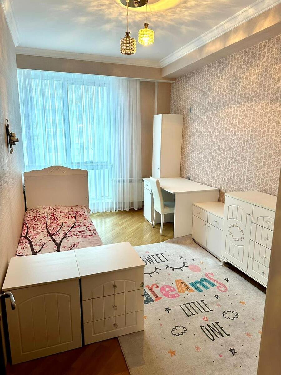 Kirayə verilir 3 otaqlı yeni tikili, 140 m², Sahil m.-3