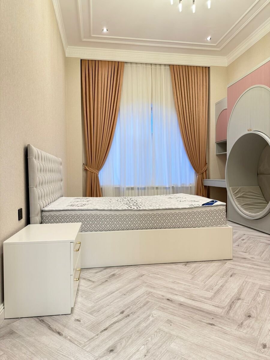 Kirayə verilir 4 otaqlı yeni tikili, 175 m², Xətai m.-14