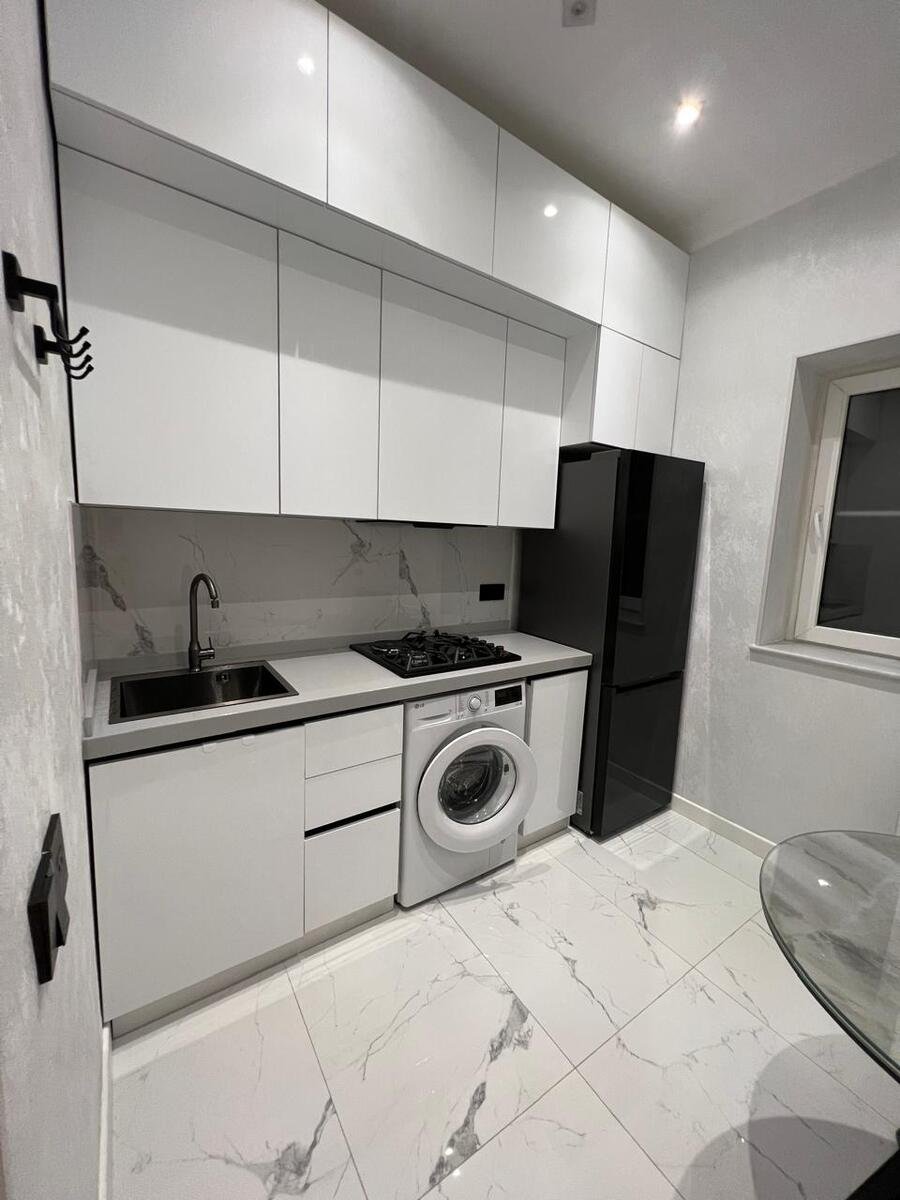 Kirayə verilir 3 otaqlı köhnə tikili, 95 m², Sahil m.-9