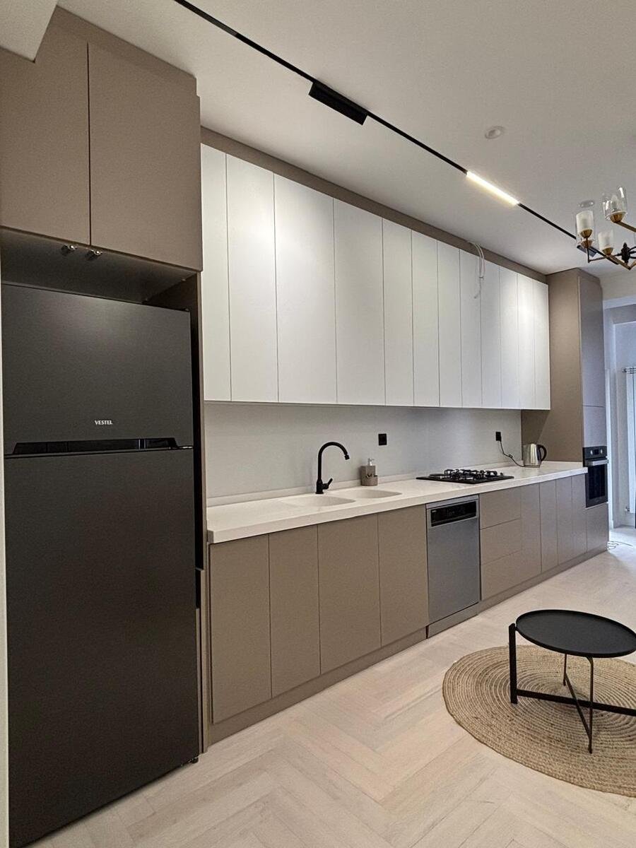 Kirayə verilir 3 otaqlı yeni tikili, 136 m², Nəriman Nərimanov m.-7