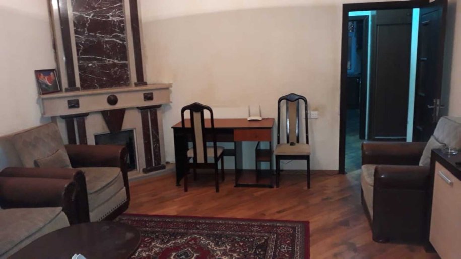 Kirayə verilir 3 otaqlı köhnə tikili, 80 m², Nəriman Nərimanov m.-1