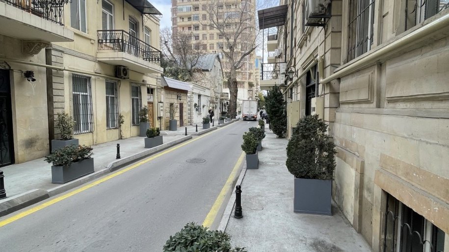 Satılır 2 otaqlı köhnə tikili, 42 m², Sahil m.-1