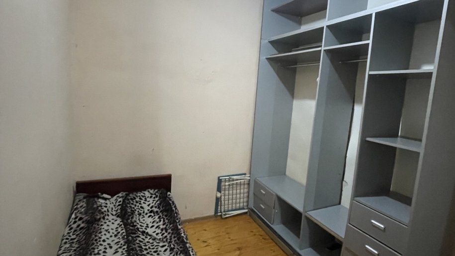 Satılır 2 otaqlı köhnə tikili, 42 m², Sahil m.-14