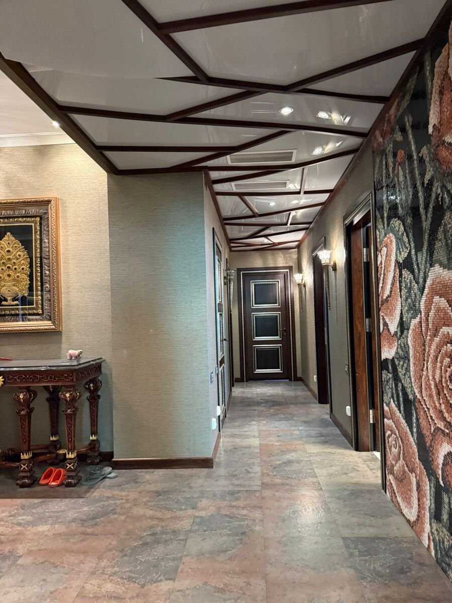 Satılır 4 otaqlı yeni tikili, 210 m², 28 May m.-9