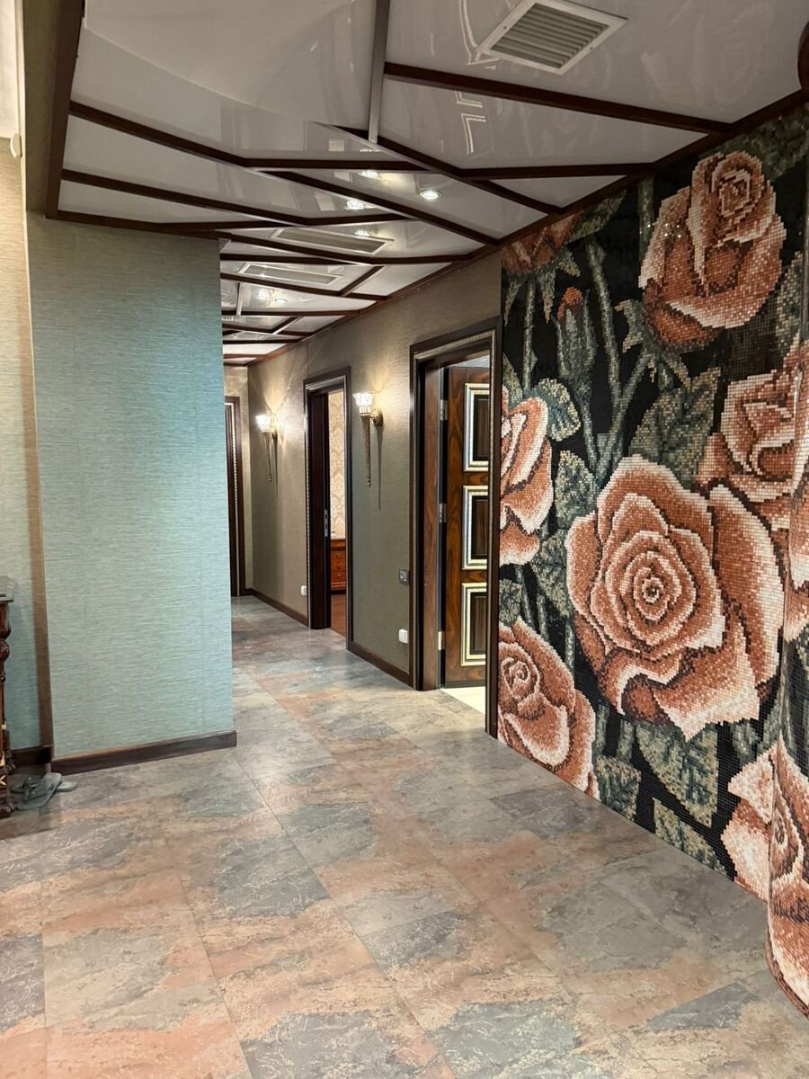 Satılır 4 otaqlı yeni tikili, 210 m², 28 May m.-13