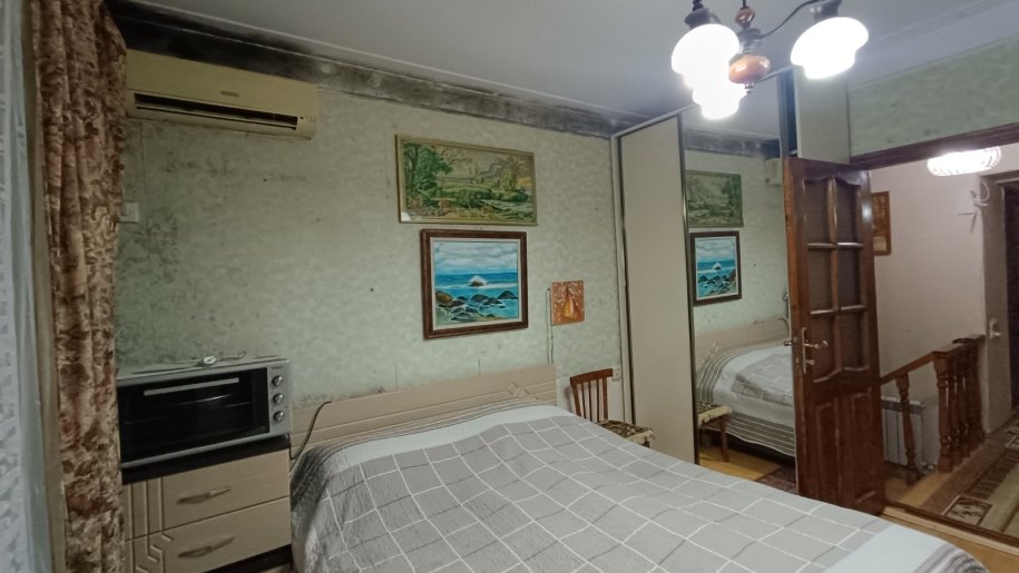 Satılır 4 otaqlı köhnə tikili, 90 m², Qara Qarayev m.-6