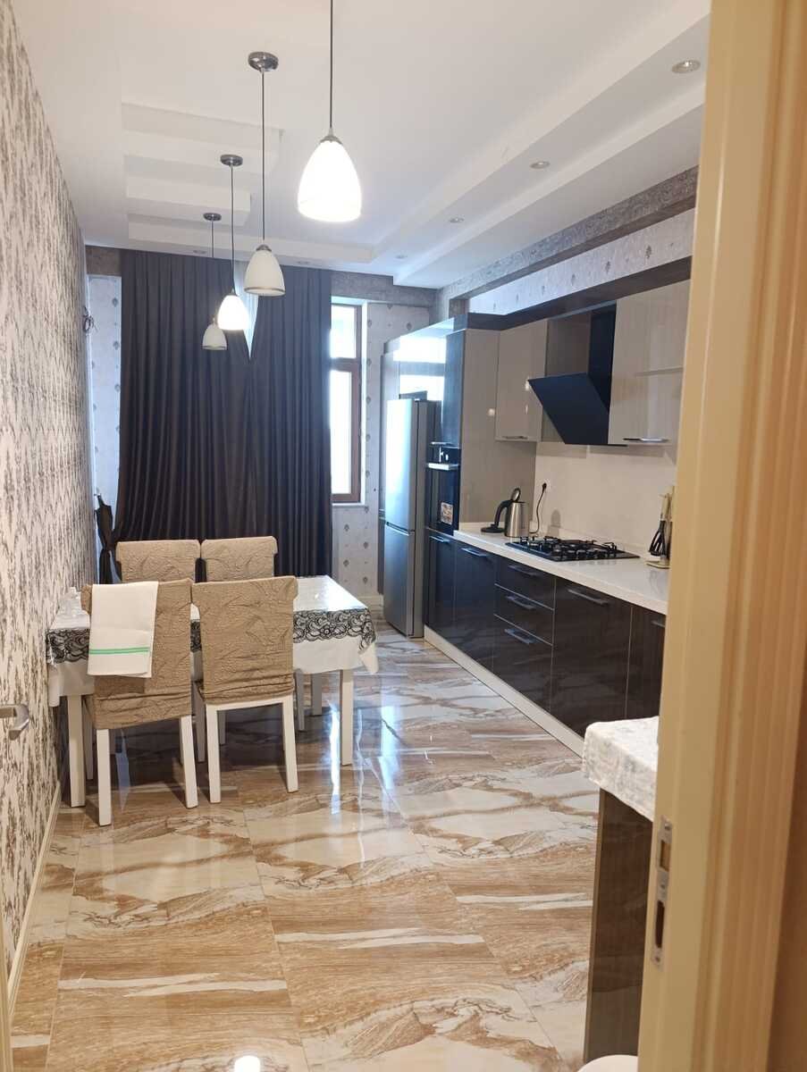 Kirayə verilir 3 otaqlı yeni tikili, 115 m², Elmlər Akademiyası m.-2